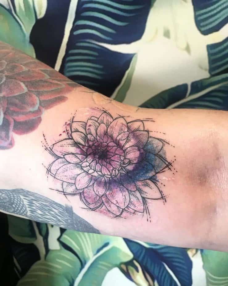 15. Sketch-style dahlia