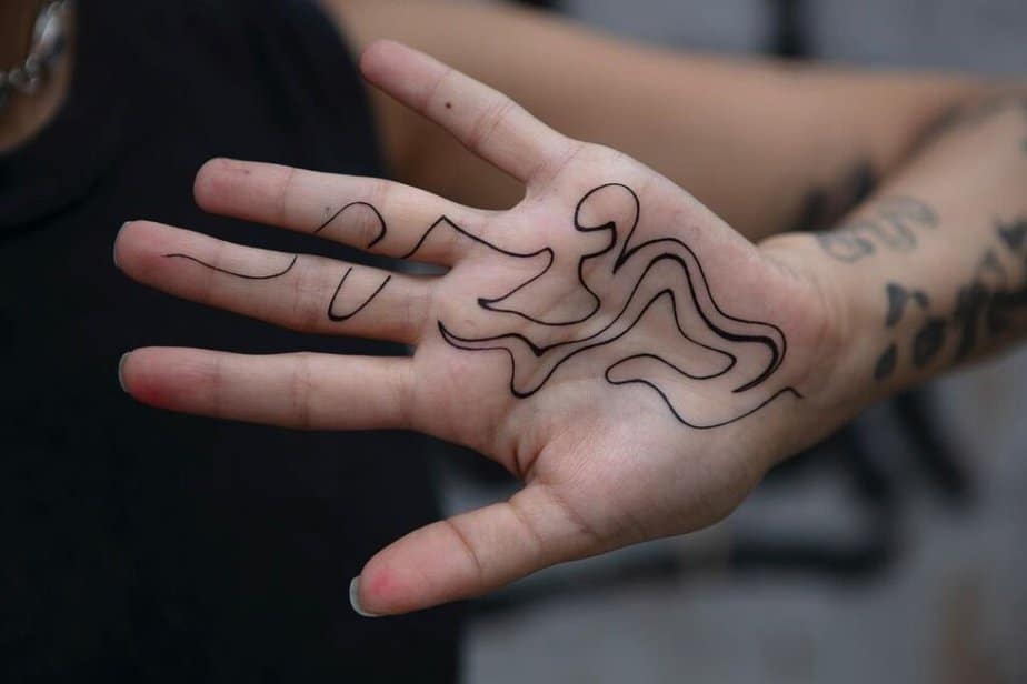 21 Thrilling Palm Tattoo Ideas That'll Suit Your Personality
