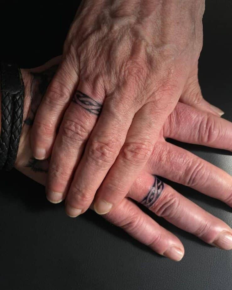 19. Powerful matching wedding ring tattoos