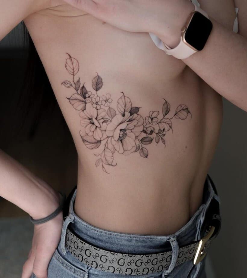 25 Remarkable Rib Tattoos That'll Totally Be Worth The Pain