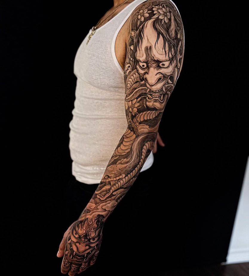 Shoulder-to-wrist Hannya sleeve mixing traditional and modern elements