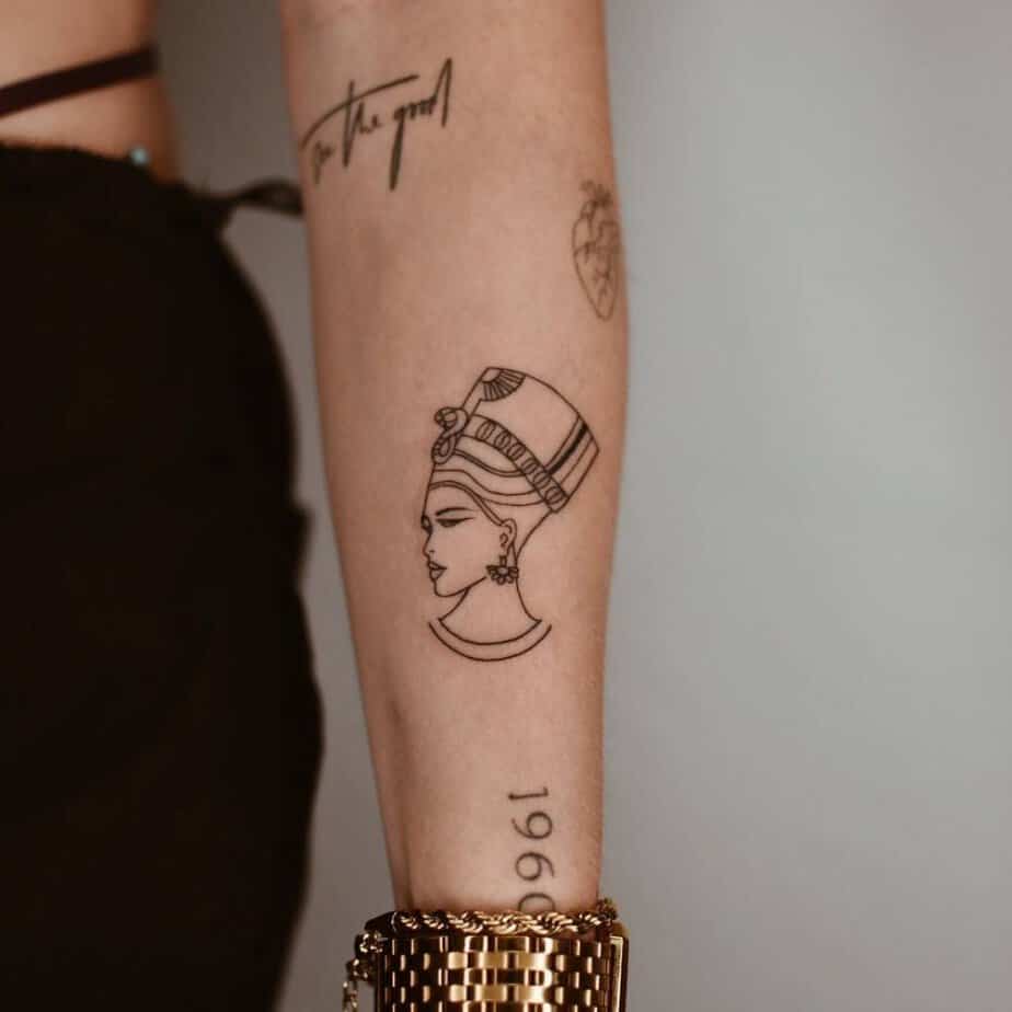 20 Stunning Nefertiti Tattoo Designs That Are Fit For A Queen