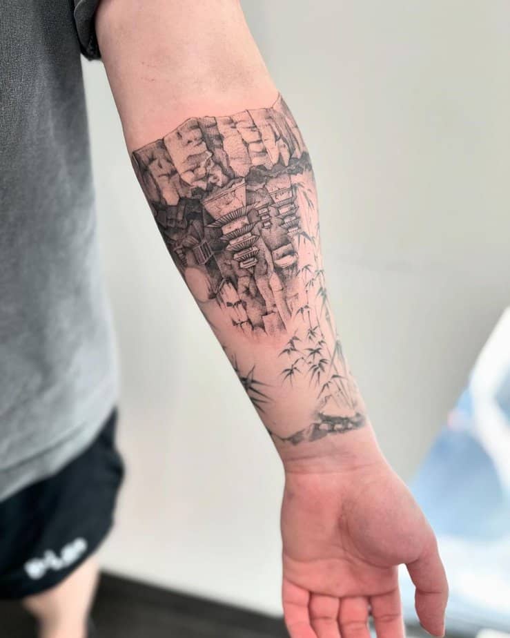 Western Air Temple forearm